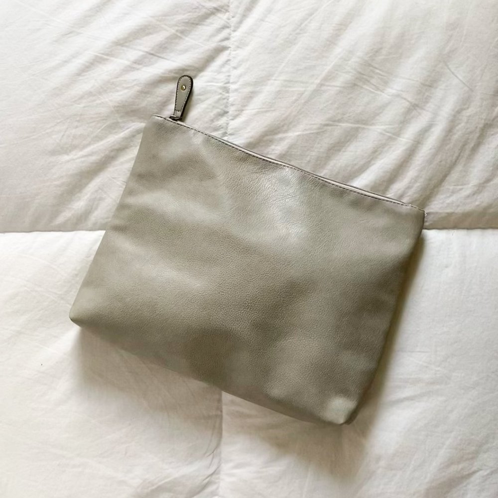 Free People | Oversized Zipper Clutch
